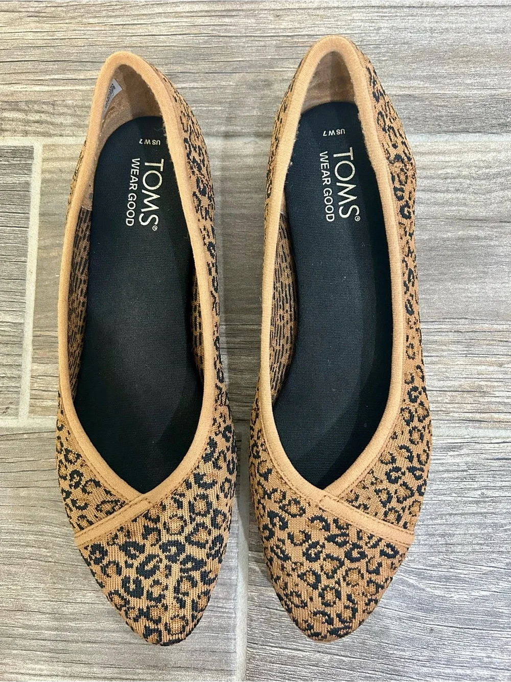TOMS Katie Pointed Toe Knit Leopard Flats Women’s Size 7